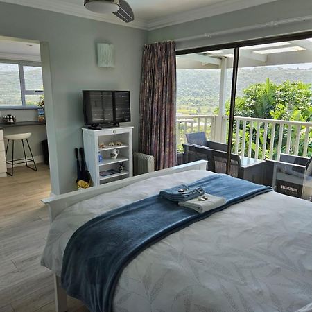 Modern Solar Powered 1 Bed Studio Apartment With Amazing Views Plettenberg Bay Exterior photo